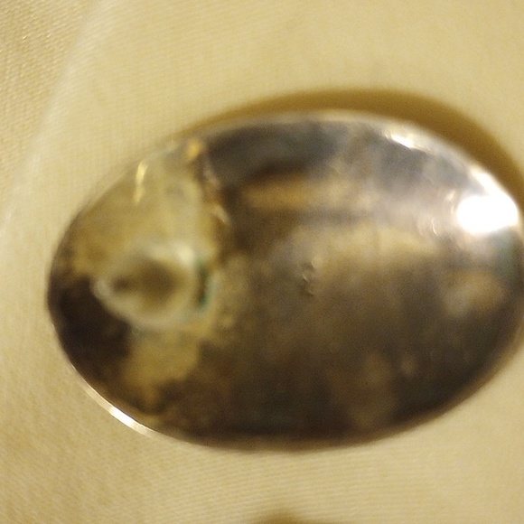 Sterling and black stone earring - Picture 3 of 4